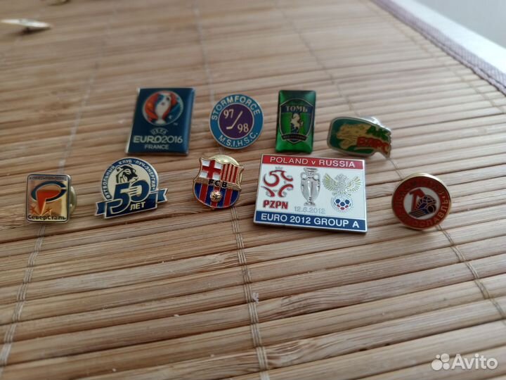 Значки футбол/хоккей