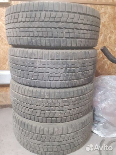 Dunlop SP Winter Ice 01 205/55 R16 30B