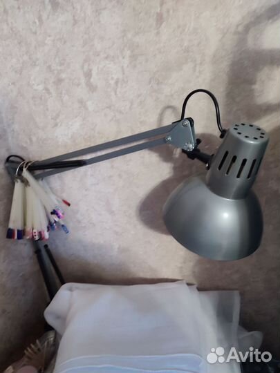 Лампа настольная для маникюра