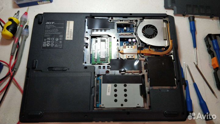 Ноутбук на запчасти