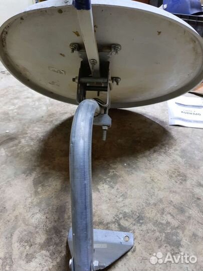 Спутниковая тарелка с приставкой