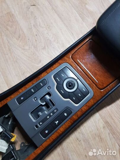 Hyundai Equus консоль управление магни подлокотник