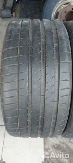 Michelin Pilot Sport 4 S 285/30 R22