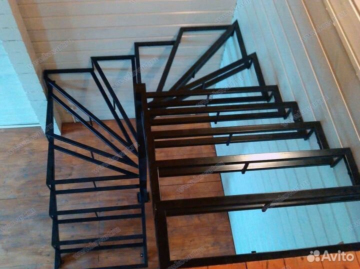 Каркас лестниц из металла. Art: C623
