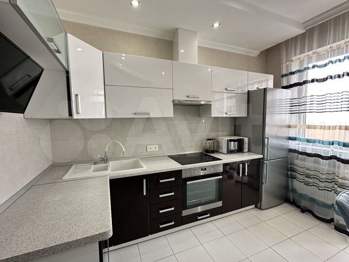 2-к. квартира, 58 м², 14/16 эт.