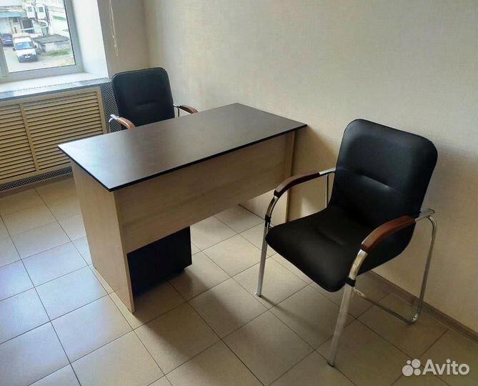 Стол письменный двухцветный