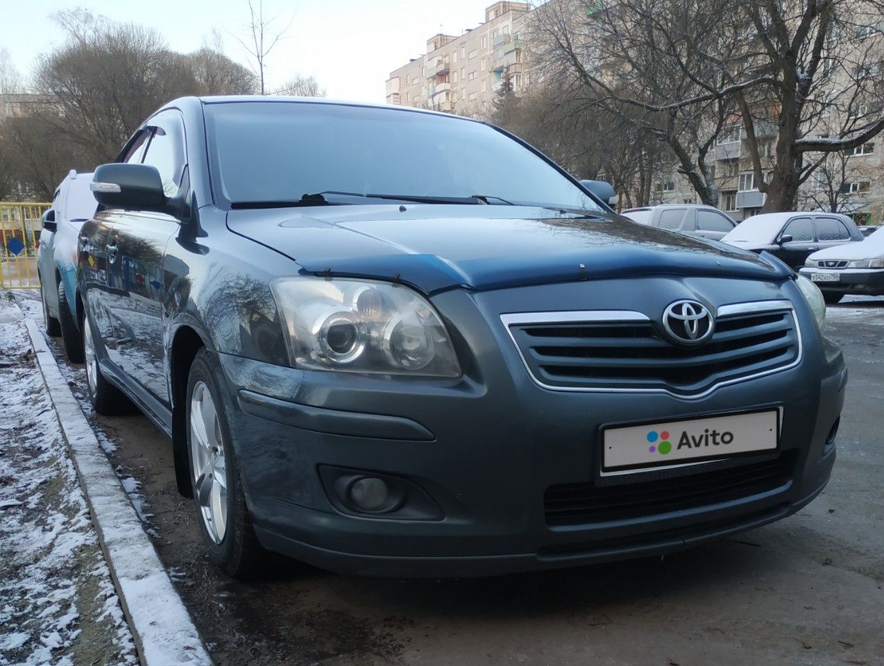Toyota Avensis: фото владельца