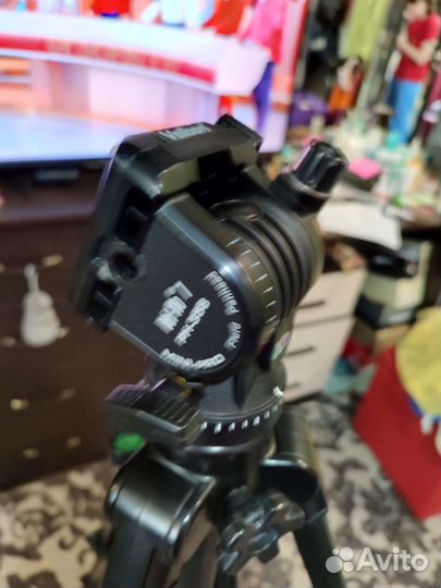 Штатив для фотоаппарата