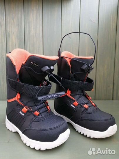 Детские сноубордические ботинки