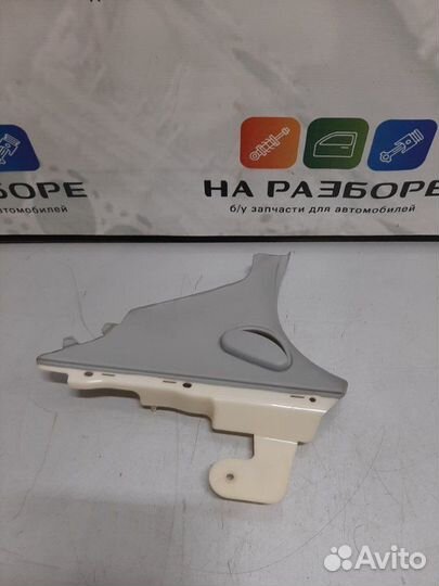 Накладка на стойку внутренняя задняя правая Jaguar