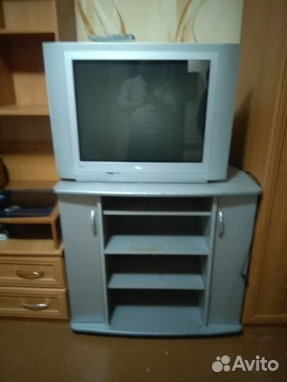 Тумба под тв