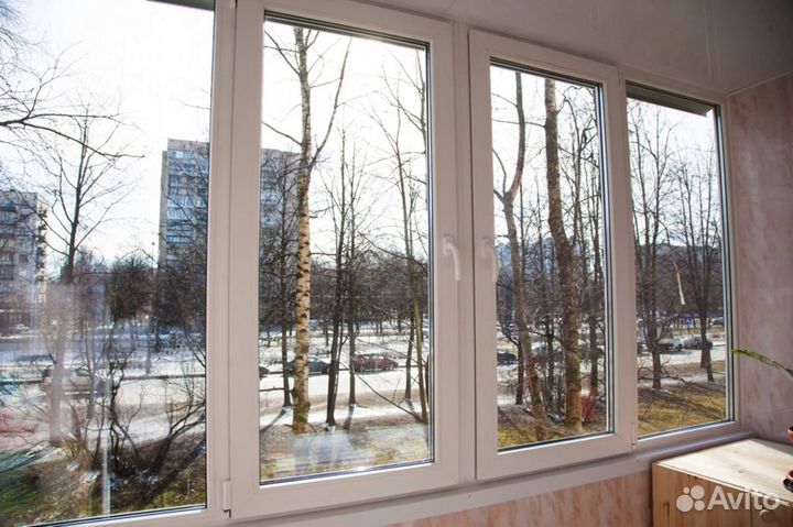 Остекление и внутренняя отделка Балкона