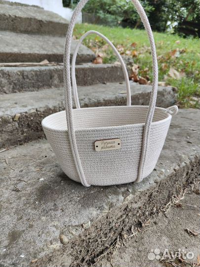Джутовая корзина