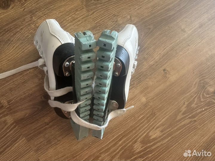 Коньки фигурные