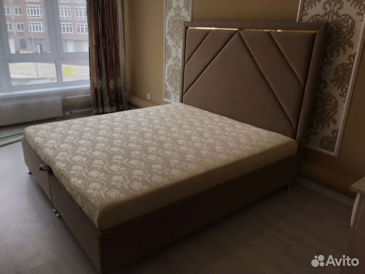 Кровать новая с матрасом