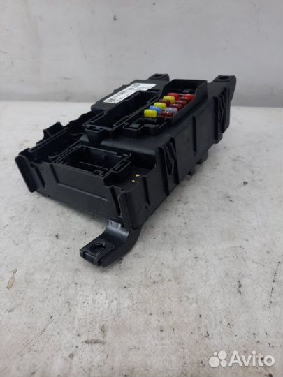 Блок предохранителей Opel Corsa хэтчбэк 5 дв. 1.2