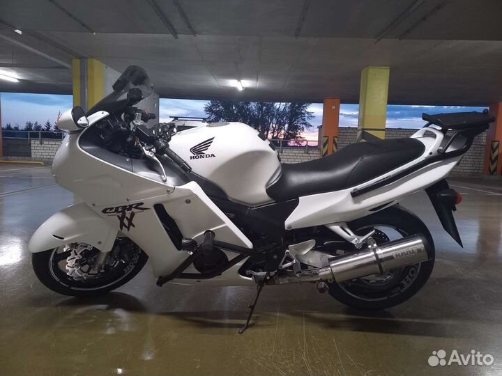 Honda CBR1100XX