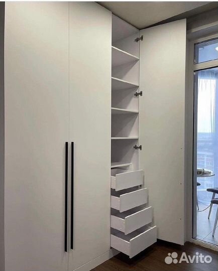 Шкаф по индивидуальному заказу в гостиную