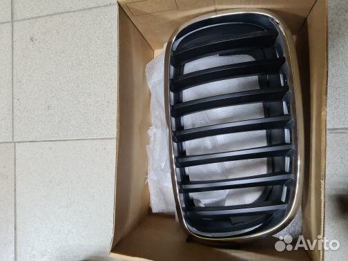 Ноздря решетка радиатора BMW Х5 Х6 51317157688
