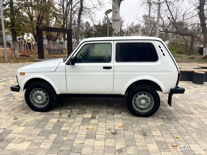 LADA 4x4 (Нива) 1.7 МТ, 2019, 62 000 км