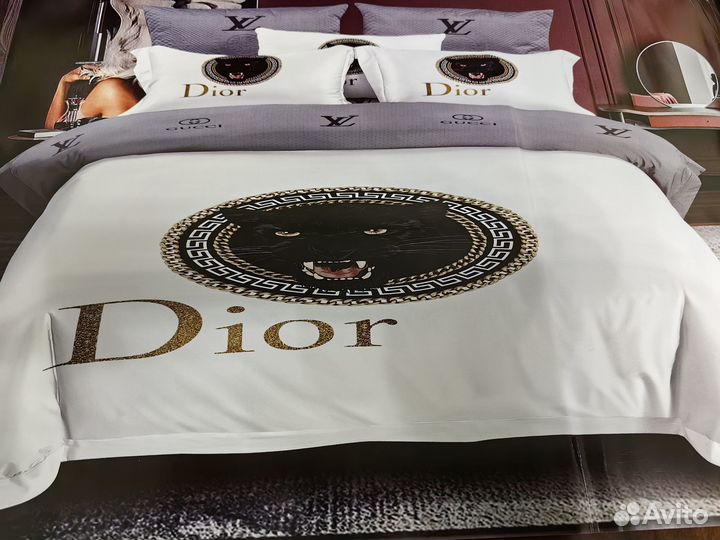 Постельное новое белье евро