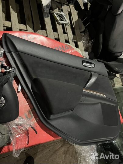 Обшивка двери задняя левая Nissan Teana J32