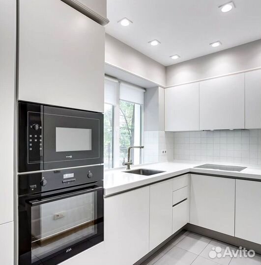 Угловой кухонный гарнитур современный