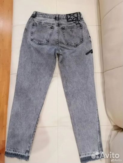 Джинсы женские guess