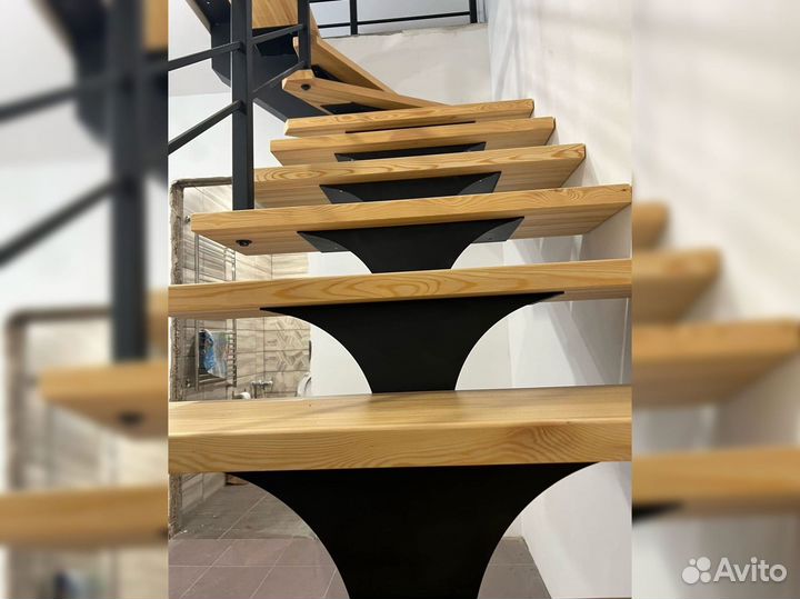 Ступени для лестниц и другие комплектующие К