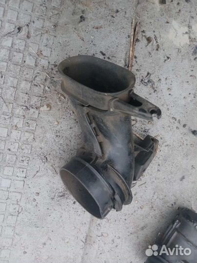 Воздуховод Ford Fusion 2002