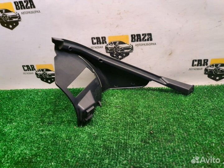 Направляющая ремня безопасности L BMW 3