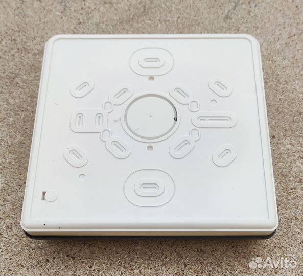 Монтажный бокс System Sensor M200Е-SMB для М201Е