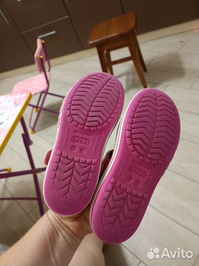 Сандалии Crocs