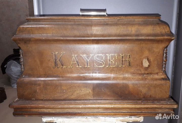 Швейная машинка Кайзер