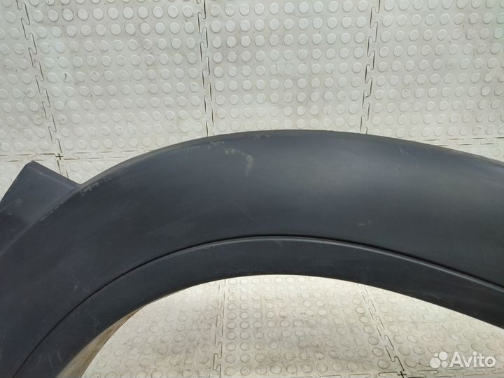 Накладка крыла передняя правая Chevrolet Niva