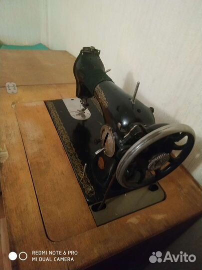 Швейная машинка