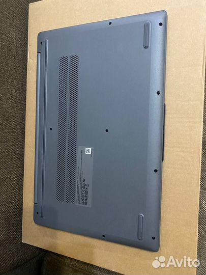 Ноутбук Lenovo IdeaPad Slim 3 15IRU8