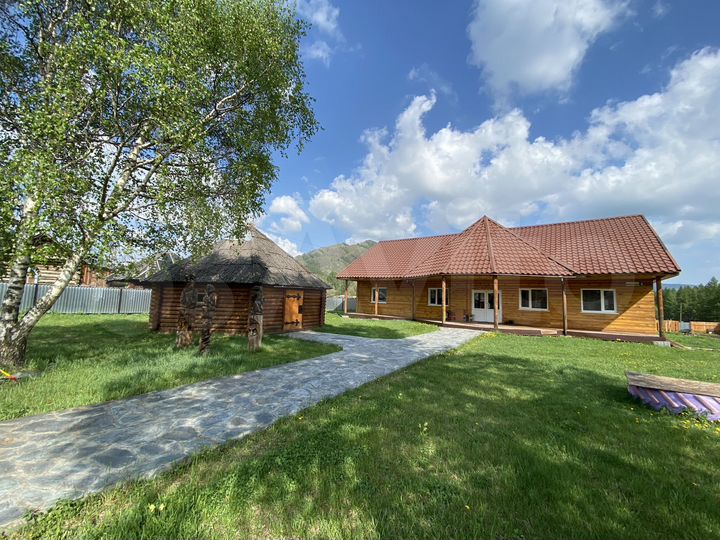 Коттедж 199 м² на участке 21 сот.