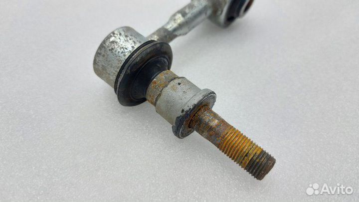 Стойка стабилизатора задняя Toyota Camry XV70