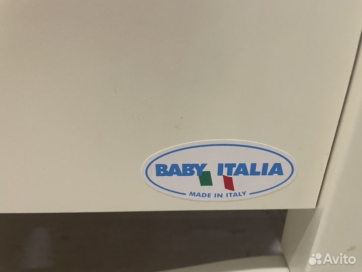 Детская кроватка