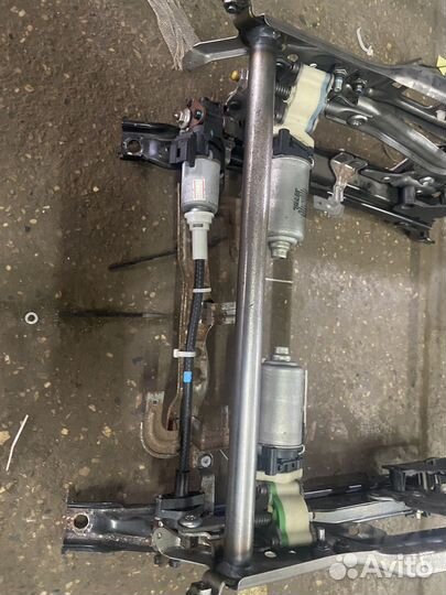 Сиднье Lexus Rx 09-15 год