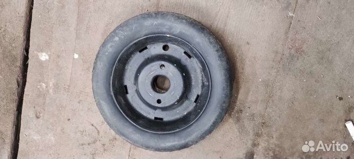 Колесо на педальный москвич