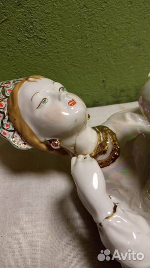 Статуэтка Малахитовая шкатулка,в реставрацию