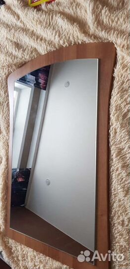 Зеркало настенное