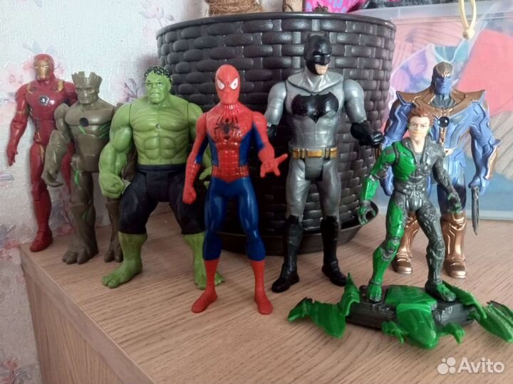 Фигурки супергероев Marvel