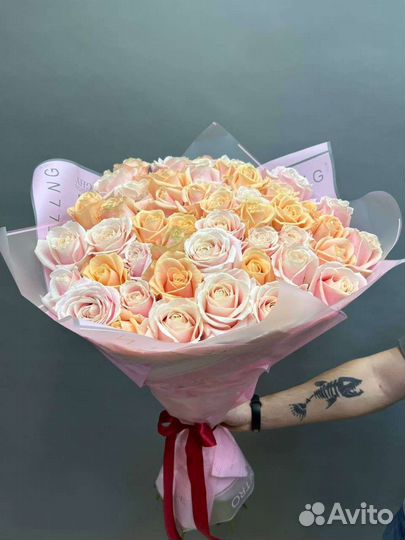 Букет 51 роза 70 и 80см Голландия