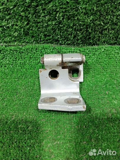 Петля двери X5 E53 (00-07) зад R верх б/у (арт. 41528269840)