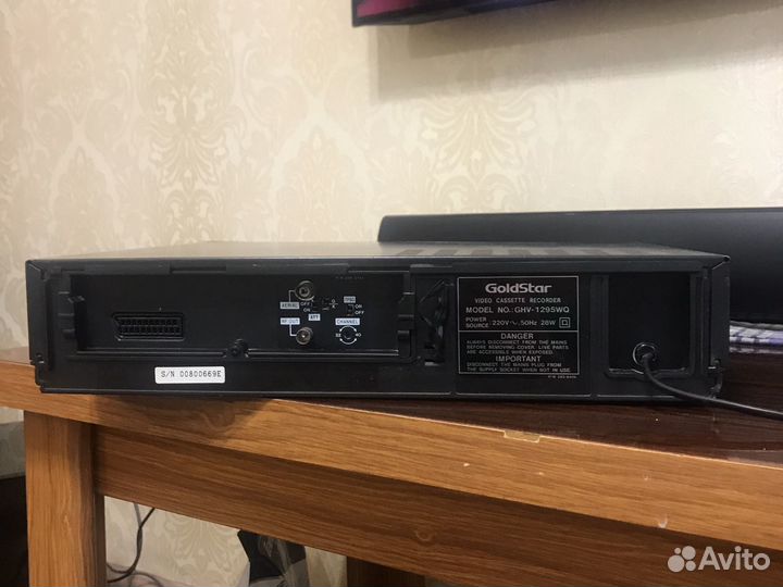 Видеомагнитофон