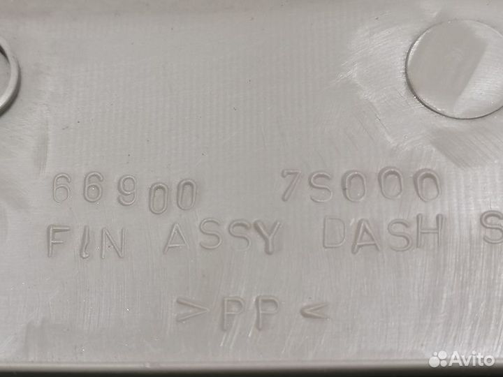 Обшивка стойки правая Infiniti Qx 2004-2009