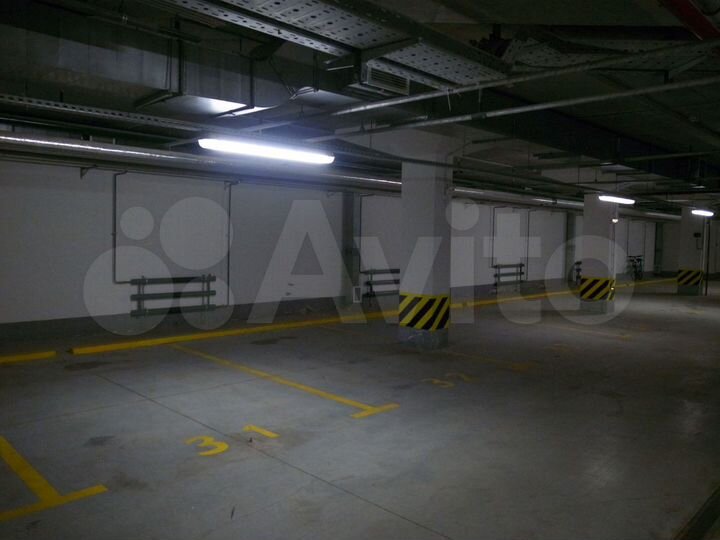 Машиноместо, 18 м²